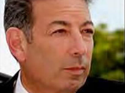 Barry Minoff as Frank Steele Barry Minoff as Frank Steele